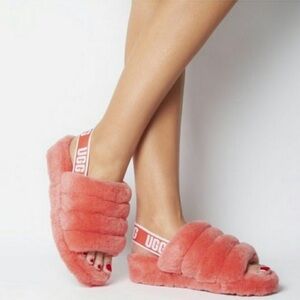 UGG Fluff Yeah Slides Size 7 Coral Pink Sandals Sheepskin Comfy Slingbacks Fuzzy